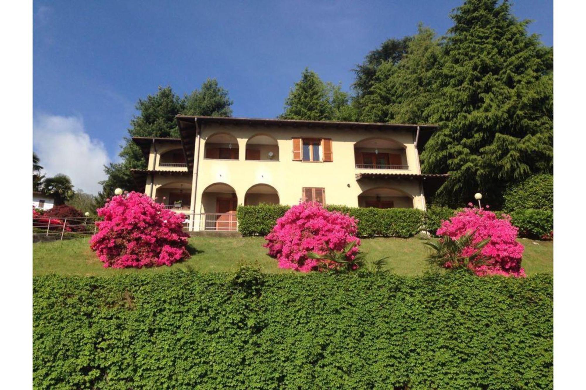 Pandora Lake View Stresa - Happy Rentals Exterior photo