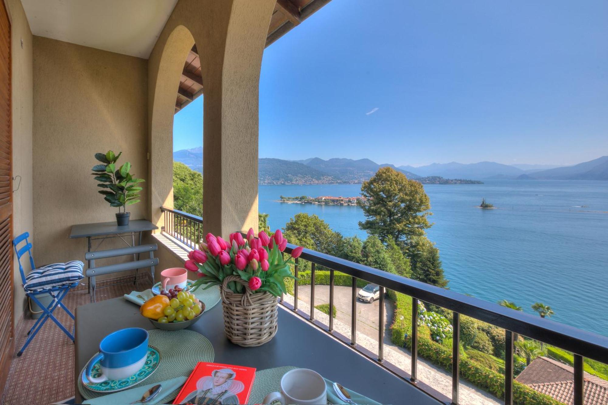 Pandora Lake View Stresa - Happy Rentals Exterior photo